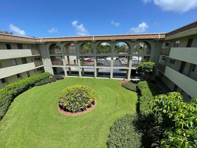 Foto del edificio - 5601 NW 2nd Ave