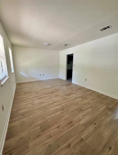 Building Photo - 511 Maple Ave