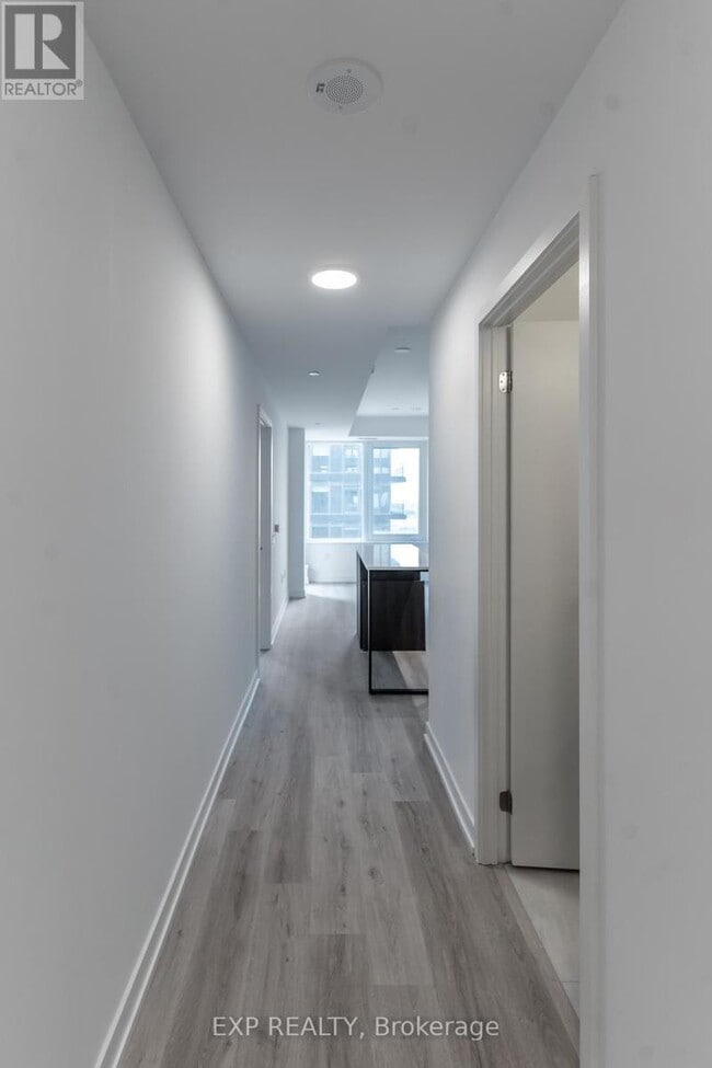 Building Photo - 395 Square One Dr