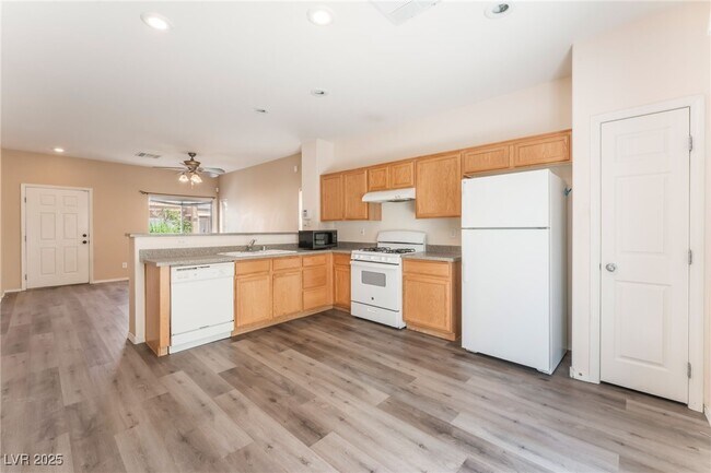 Foto del edificio - 10633 Camel Rock Ct