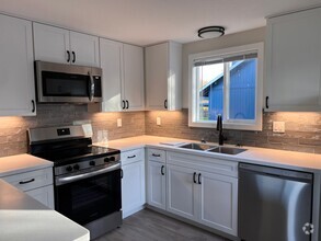 Building Photo - 1501 Stellar Dr