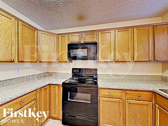 Foto del edificio - 6816 Dalmation Cir