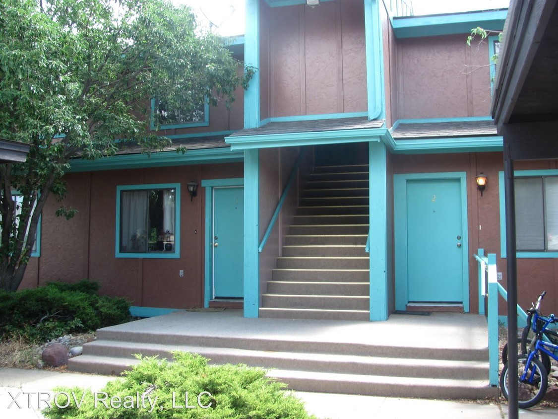 Primary Photo - 140 S Harrison St