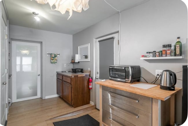 Photo - 1924 SE Harney St House