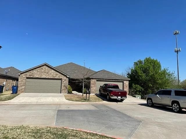 Building Photo - 1708 Chisholm Oaks Loop
