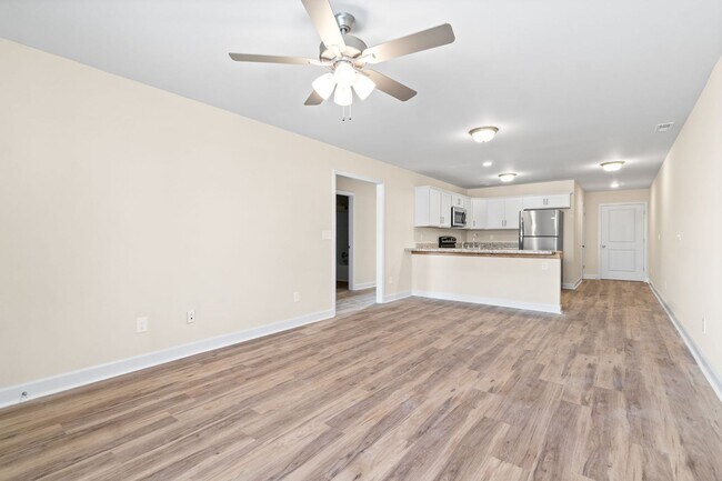 Foto del edificio - 9530 Russellville Rd