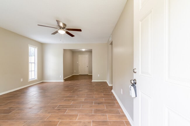 Foto del edificio - 3869 Winwood Dr