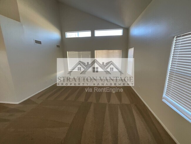 Foto del edificio - 15582 W Rio Vista Ln