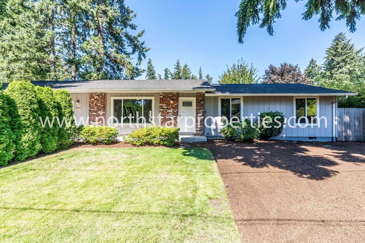 Primary Photo - Garden Home Charmer