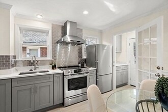 Building Photo - 96 Colborne Rd