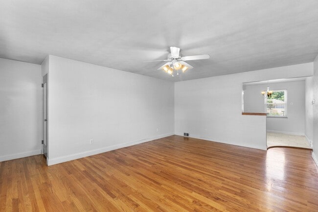 Building Photo - Charming House in Cape Girardeau
