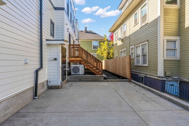 Private Parking (Unit 4) - 2175 SE Stark St