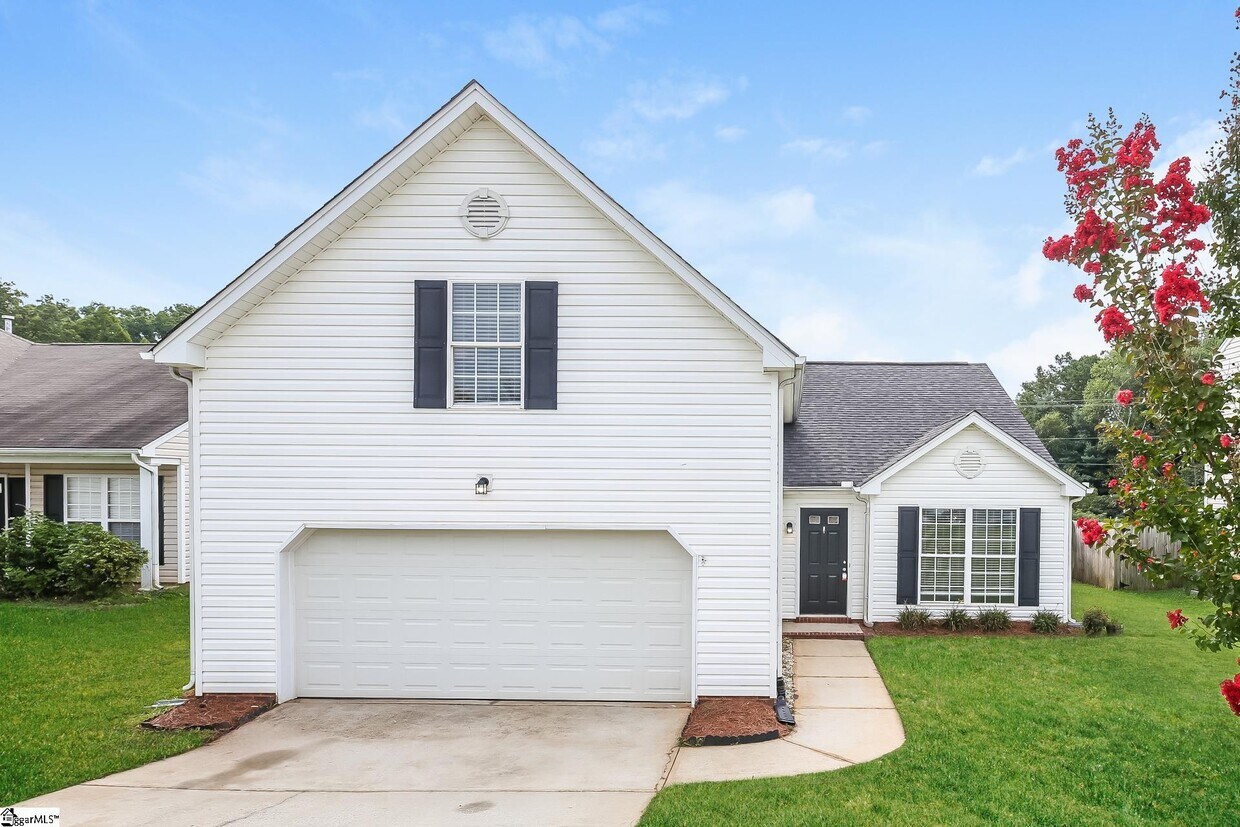 Foto principal - 212 Clay Thorn Ct