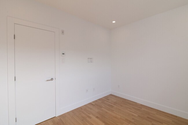 Photo du bâtiment - 3495 Av. Van Horne