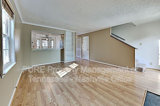 Foto del edificio - 473 Claircrest Dr