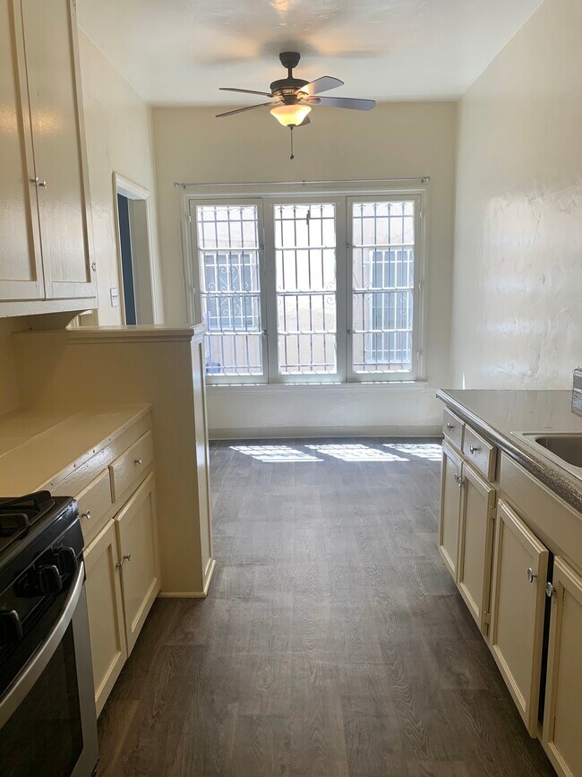 Building Photo - 6447 Orange St