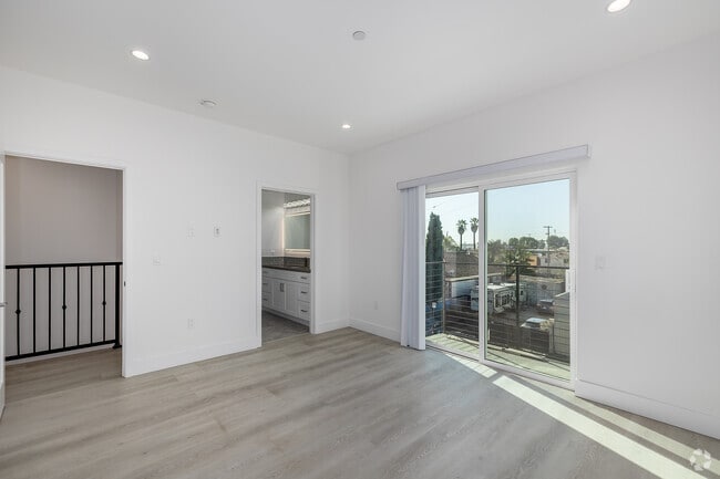 4BR, 4.5BA - 2,014SF - Fourth Bedroom - 1301 E 27th St