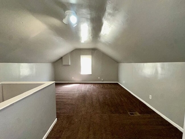 Foto del edificio - 3 Bedroom 1 Bath Welcome Section 8