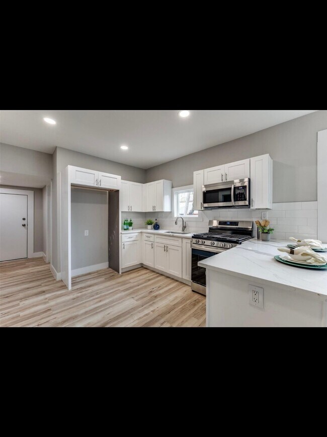 Foto del edificio - 1302 NW 16th St