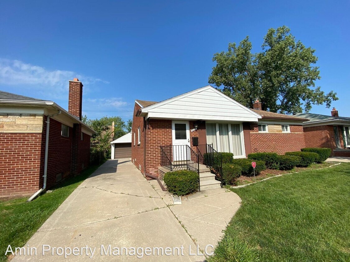 Primary Photo - 3 br, 1.5 bath House - 26251 Huntington St