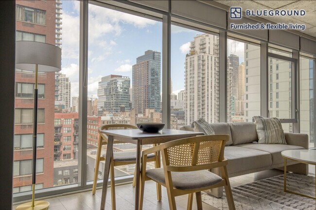 Foto del edificio - 311 W Illinois St