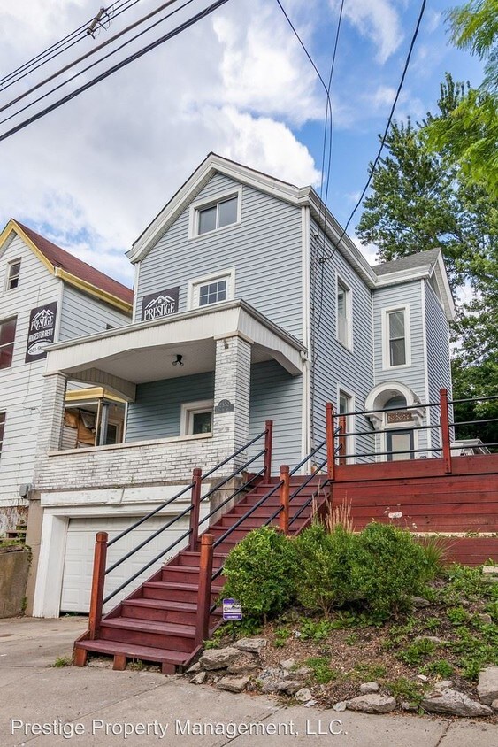 Primary Photo - 4 br, 2 bath House - 2552 Vestry