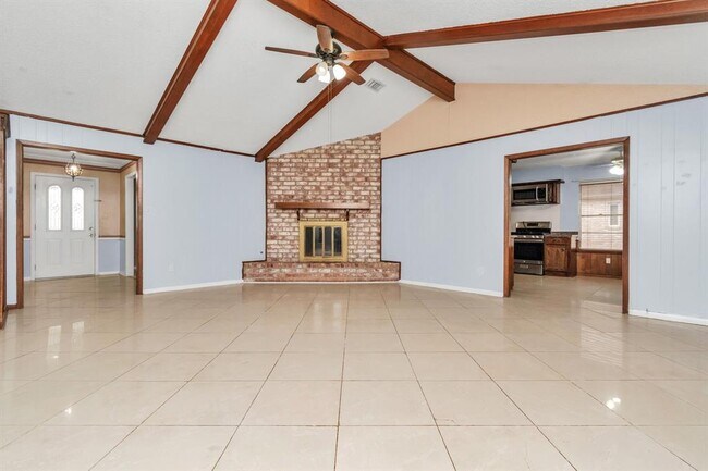 Foto del edificio - 800 Fairway Dr