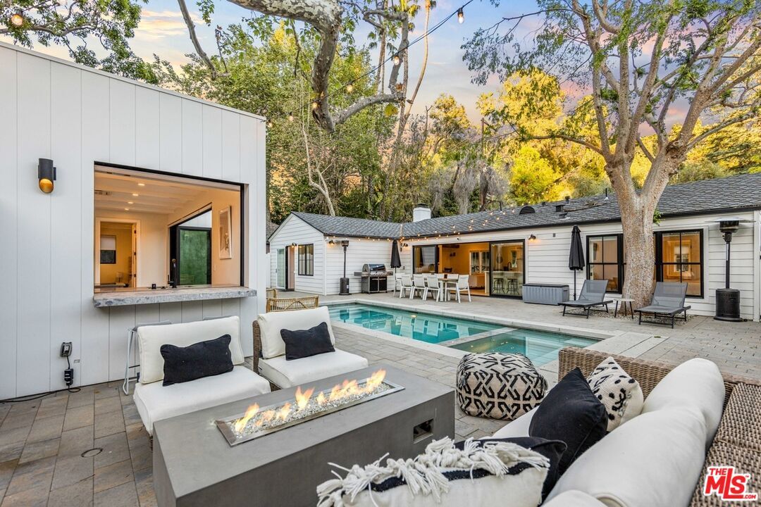 Foto principal - 2245 Canyon Dr