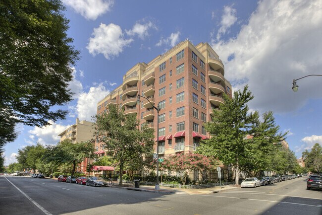 Building Photo - 1401 17th St NW