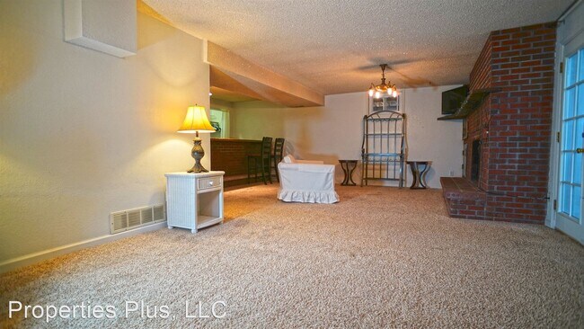 Building Photo - Studio, 1 bath House - 509 7th Street