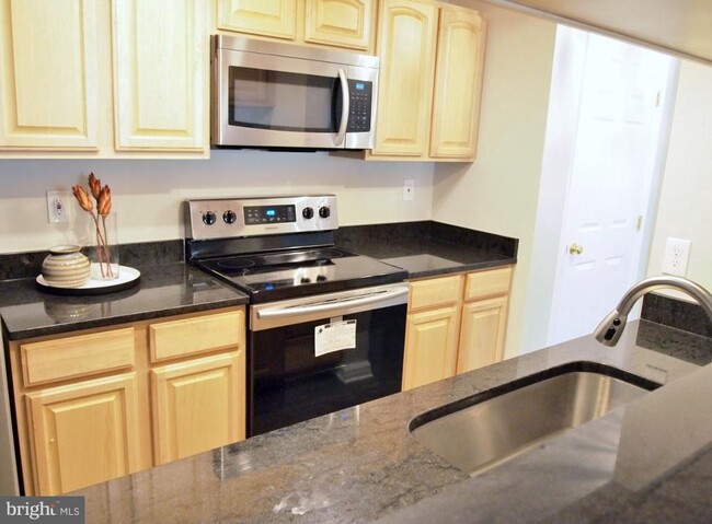 Building Photo - 13112 Briarcliff Terrace