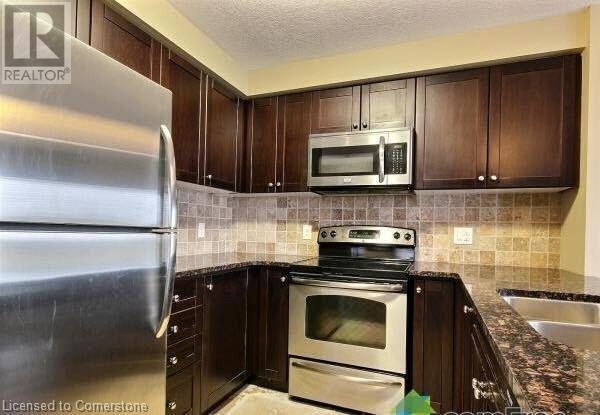 Building Photo - 106 Rochefort St.