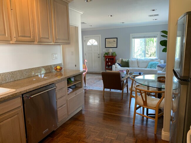 Foto del edificio - 17565 Bullock St