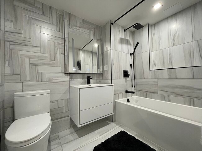 Building Photo - 623 Avenue H