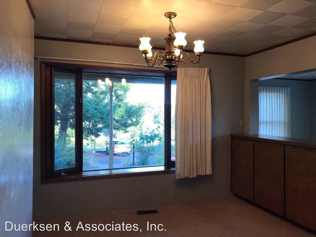 Building Photo - 4 br, 1.5 bath House - 6450 SW West Hills Rd