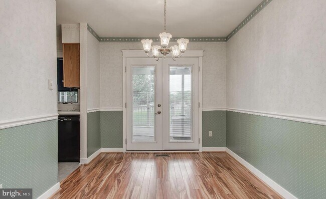 Building Photo - 623 Picadilly Dr
