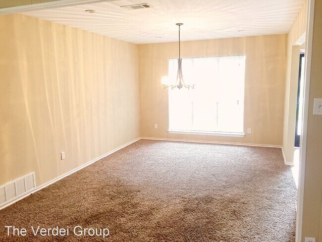 Foto del edificio - 3 br, 2 bath House - 912 Springdale Rd