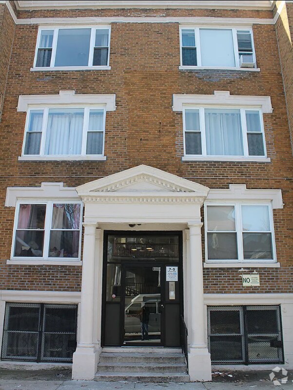 Building Photo - 7-9 Esmond St