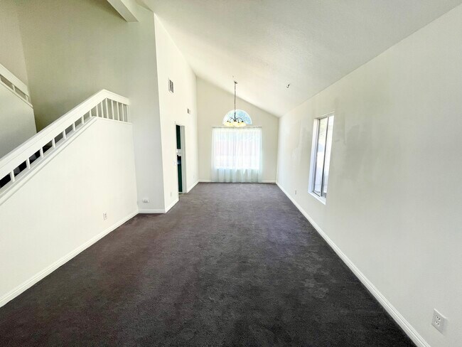 Building Photo - 13713 Balboa Ct