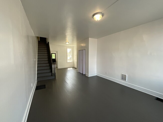 Foto del edificio - 156 Hamilton Ave