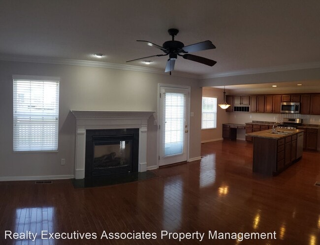 Building Photo - 4 br, 2.5 bath House - 11639 Cassidy Lane
