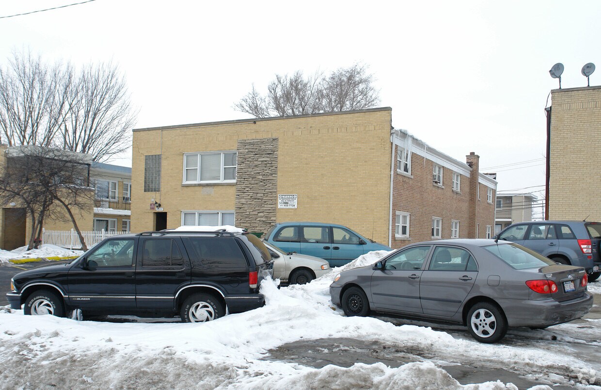Building Photo - 10542 Crown Rd