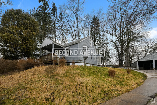 Building Photo - 633 Beatty Rd