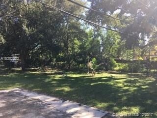 Foto del edificio - 820 NE 141st St