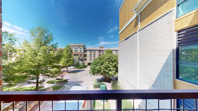 Interior Photo - Cool Springs at Frisco Bridges