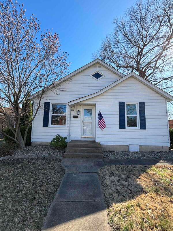 Primary Photo - 1416 Lindenthal Ave