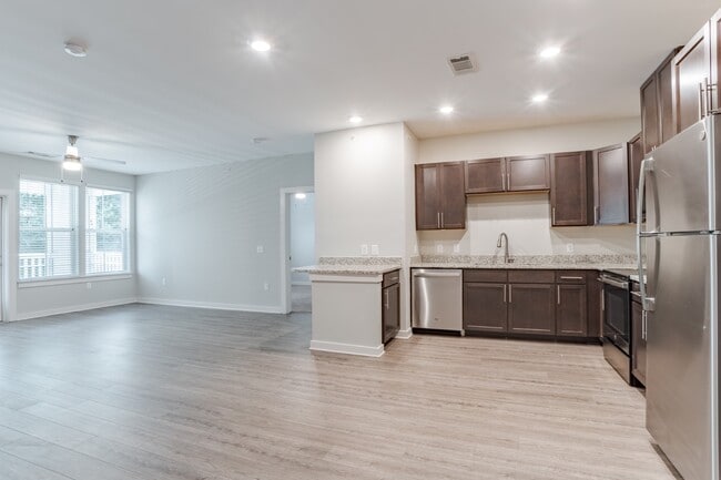 Evoke Living at Arrowood - Kitchen - Evoke Living at Arrowood