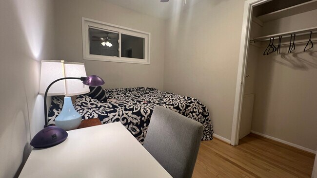 Foto del edificio - 4210 Allison Cir