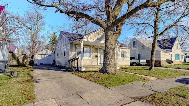 Photo - 809 S 29th St House