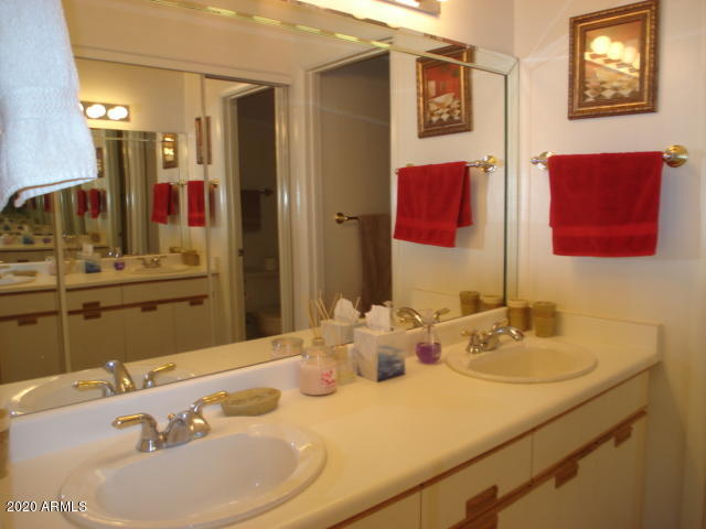 Foto del edificio - 7710 E Gainey Ranch Rd